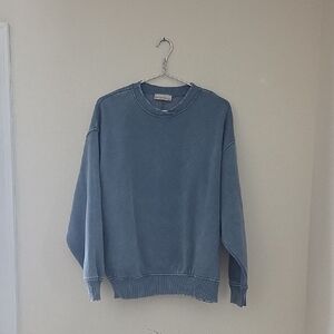 Zenana Outfitters Women's Blue Crewneck Sweatshirt